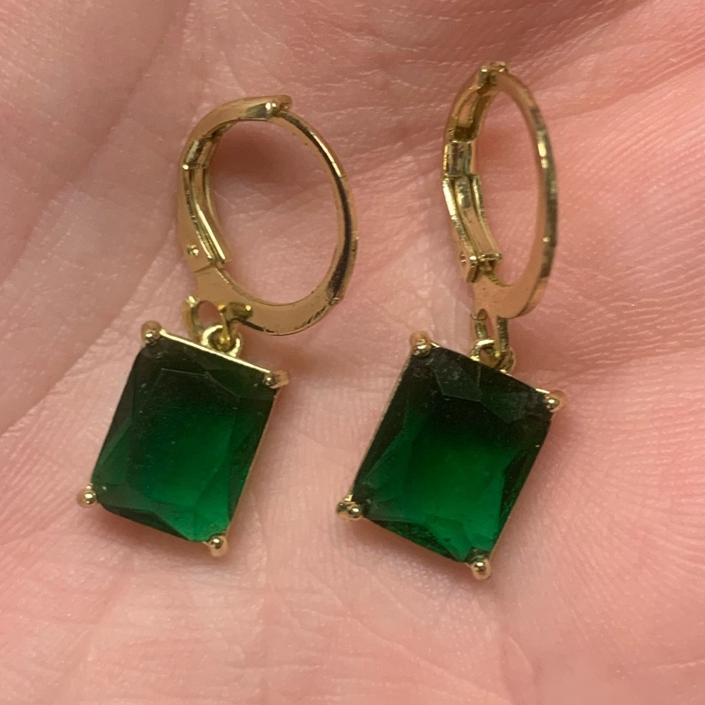 Elegant Green and Gold Hoop Earrings